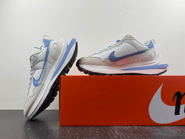 nike sacai x vaporwaffle “white blue ” dd1875-102