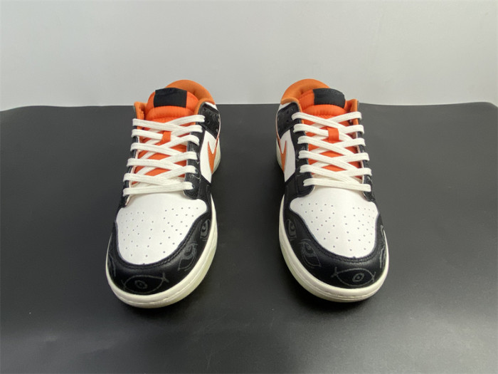 nike dunk low prm “halloween” dd3357-100