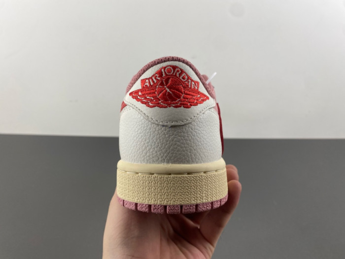 Travis Scott x Air Jordan 1 Low OG DM7866-pink