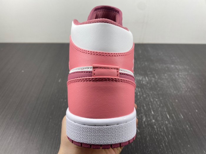 air jordan 1 mid valentine