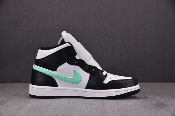 air jordan 1 mid green glow dq8426-103