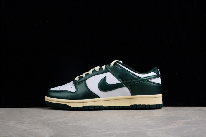 nike dunk low vintage green (w) dq8580-100