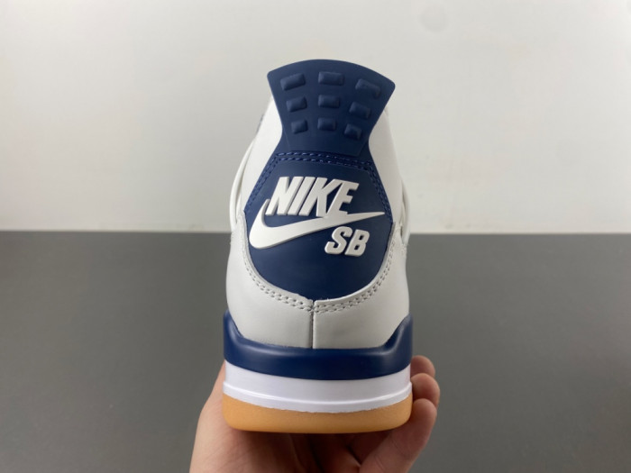 Air Jordan 4 Retro SB Navy DR5415-100