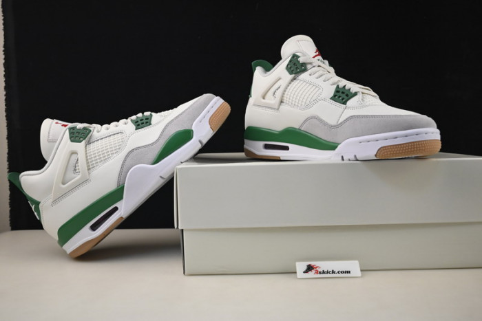 air jordan 4 retro sb pine green dr5415-103