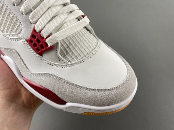 Nike SB x Air Jordan 4 “Varsity Red” DR5415-106