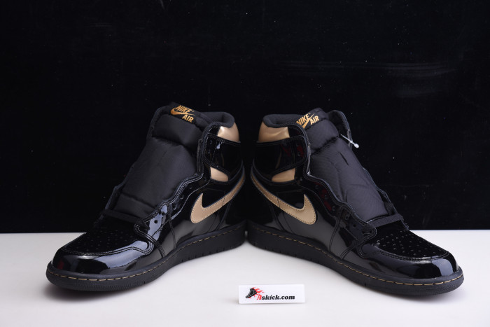 air jordan 1 retro high black metallic gold (2020) 555088-032