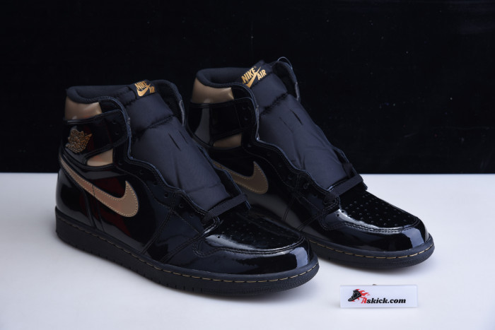 air jordan 1 retro high black metallic gold (2020) 555088-032