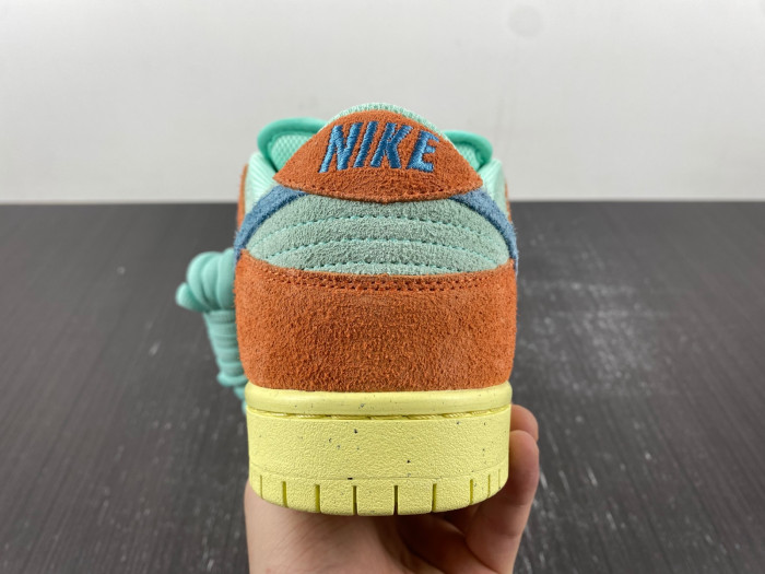 nike sb dunk low “noise aqua”dv5429-800