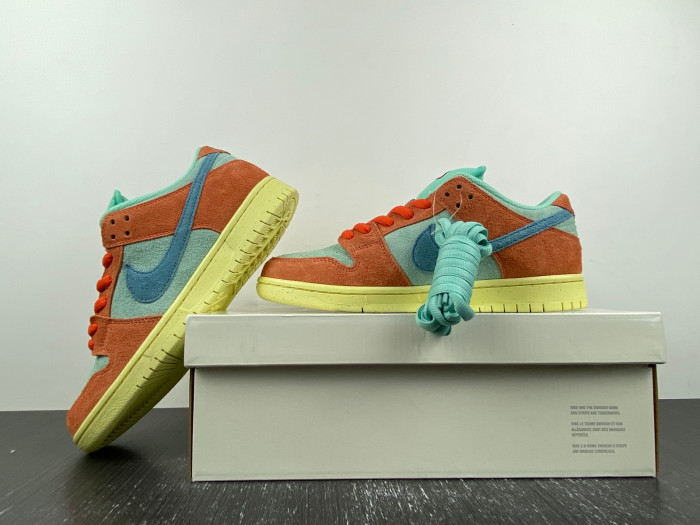 nike sb dunk low “noise aqua”dv5429-800