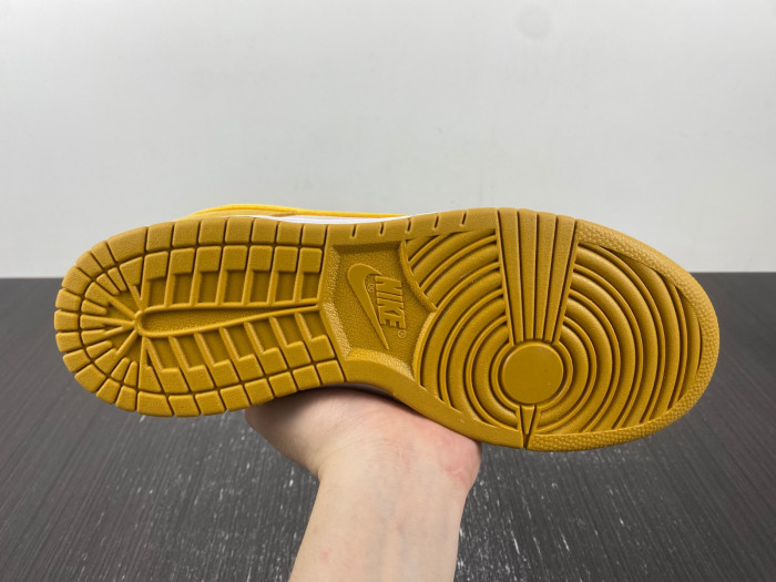 nike dunk low celestial gold suede dv7411-200