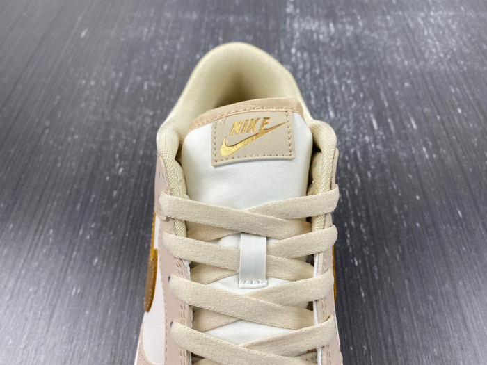 nike dunk low phantom metallic gold dx5930-001