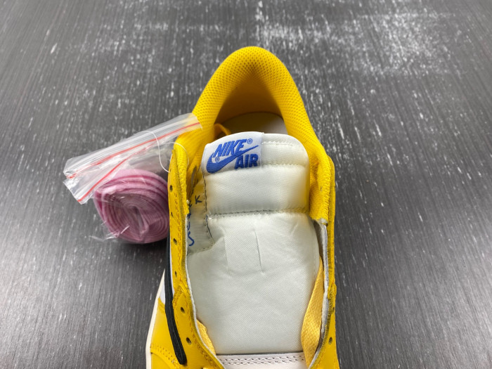 Travis Scott x Air Jordan 1 Low OG TSDZ4137-700