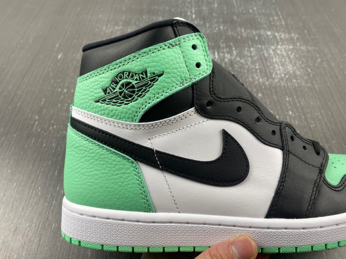 air jordan 1 "green glow" dz5485-130