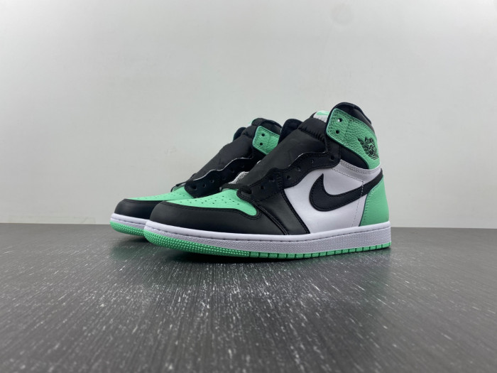 air jordan 1 "green glow" dz5485-130