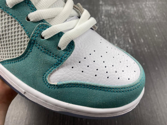 nike sb dunk low april skateboards fd2562-400