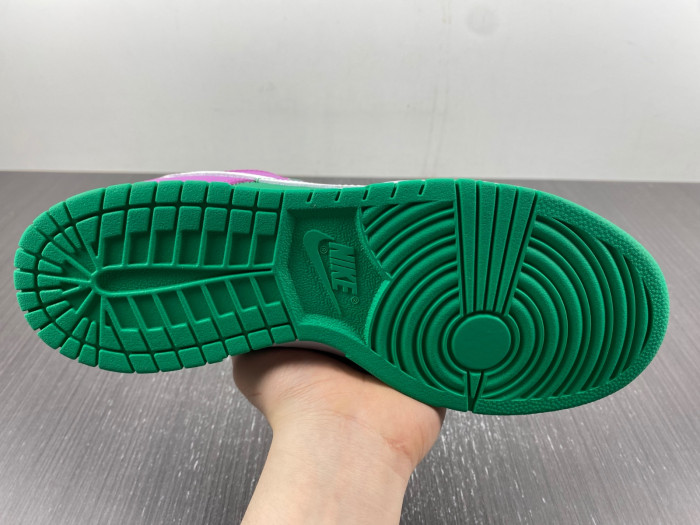 nike dunk low stadium green fuchsia fd9924-311