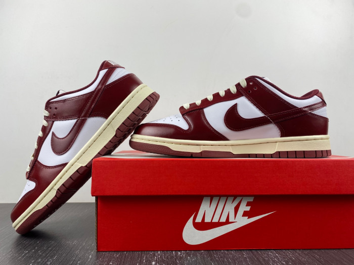nike dunk low prm vintage team red fj4555-100