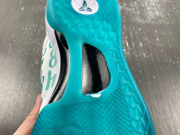 nike kobe 8 protro “radiant emerald” fq3549-101