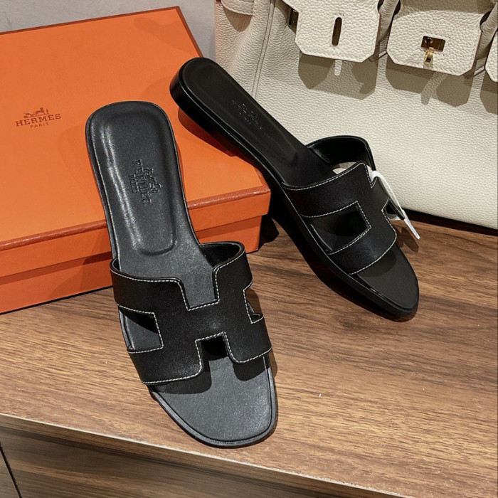 H**mes sandal