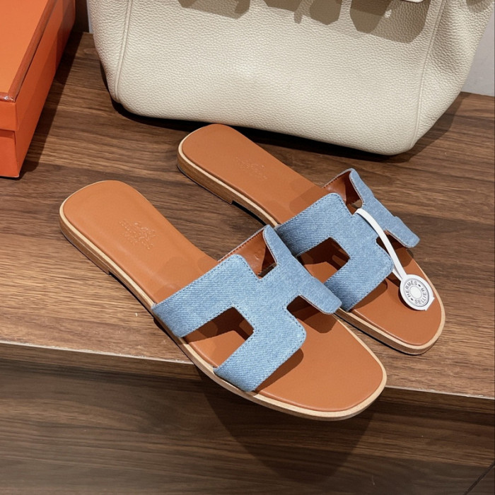H**mes sandal