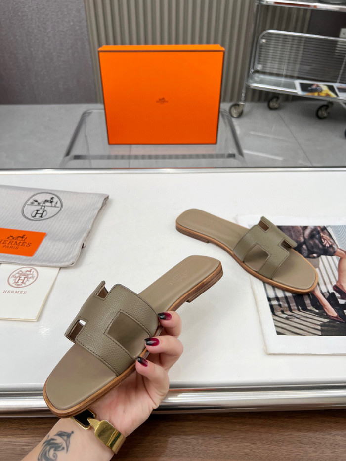 Hermes Sandals