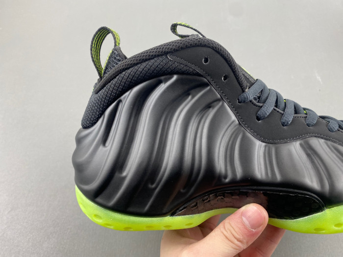 Nike Air Foamposite One HF2902-001