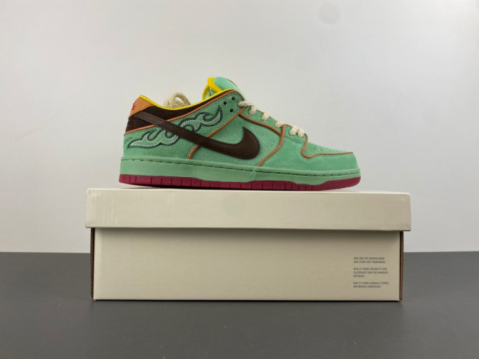 Nike SB Dunk Low Rodeo Tourmaline HF3058-300