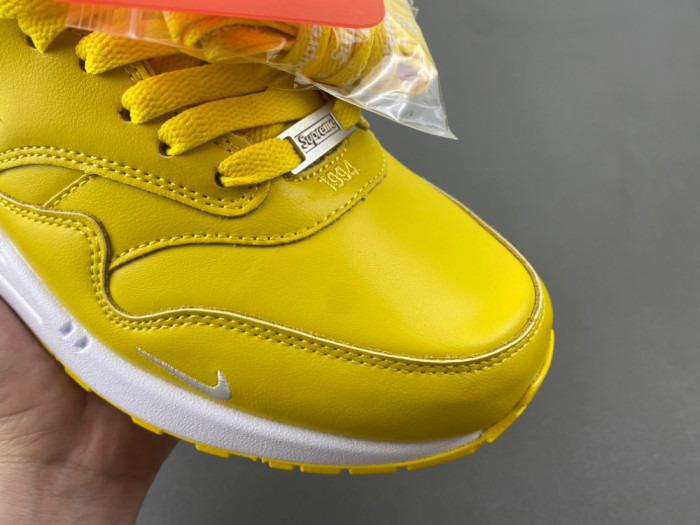 Supreme x Nike Air Max 1 ’87 “Speed Yellow” HF8813-700