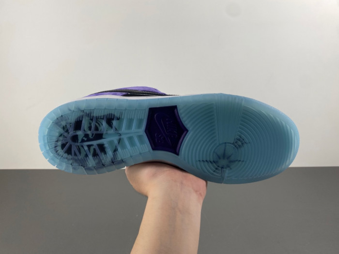 Nike SB Dunk Low Hayley Wilson HJ0513-500