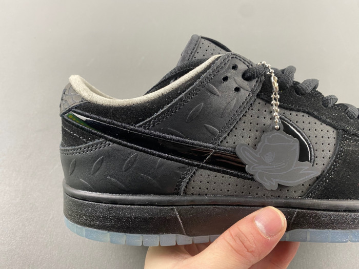 Nike Dunk Low Ducks of a Feather Black University of Oregon PE HV1470-001