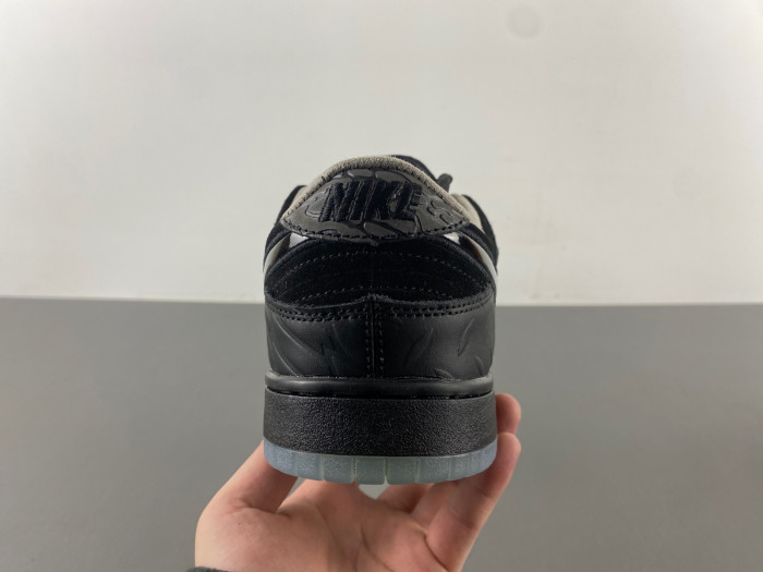 Nike Dunk Low Ducks of a Feather Black University of Oregon PE HV1470-001