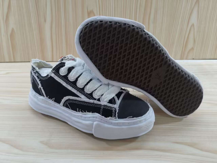 Ma*s*n mihara yasuhiro blakey sneakers