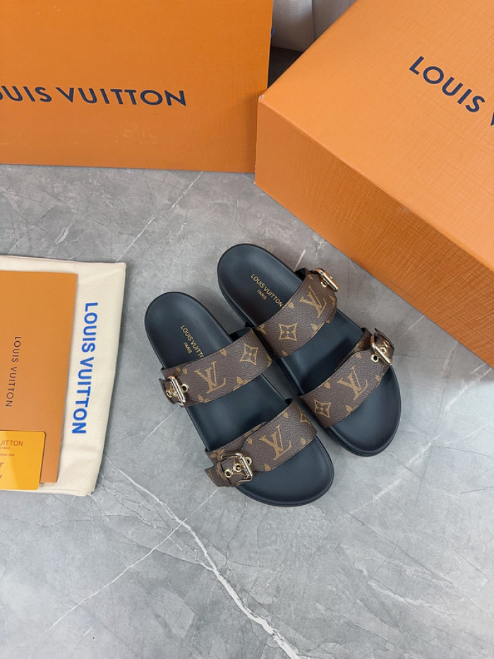 l1vv sandals