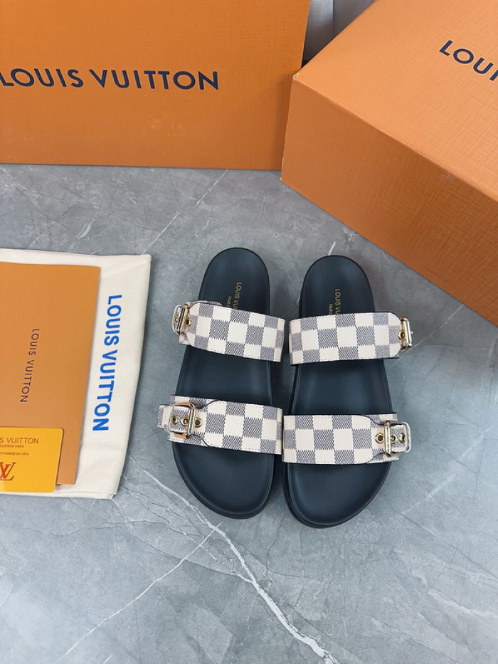 l1vv sandals