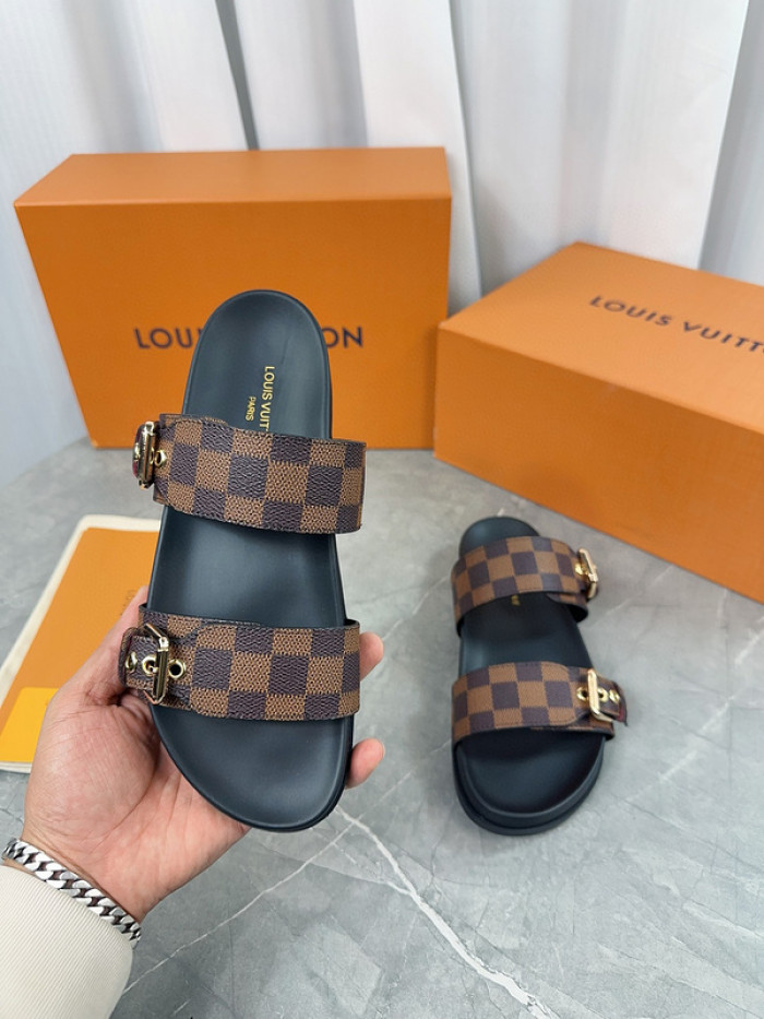 l1vv sandals