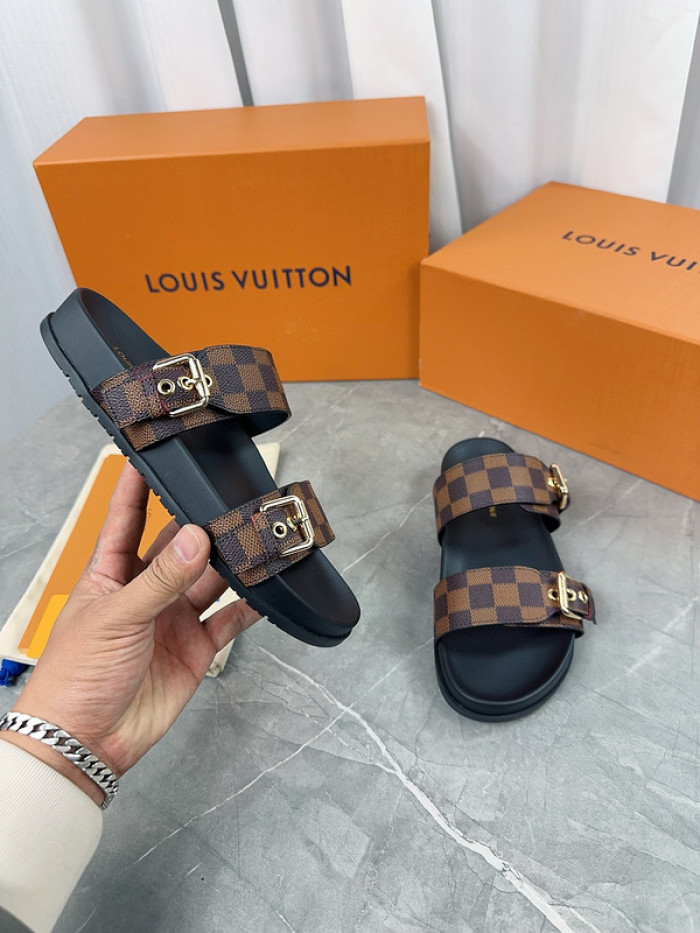 l1vv sandals