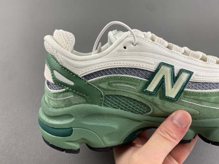 New Balance 1000 Green Grey M1000WA