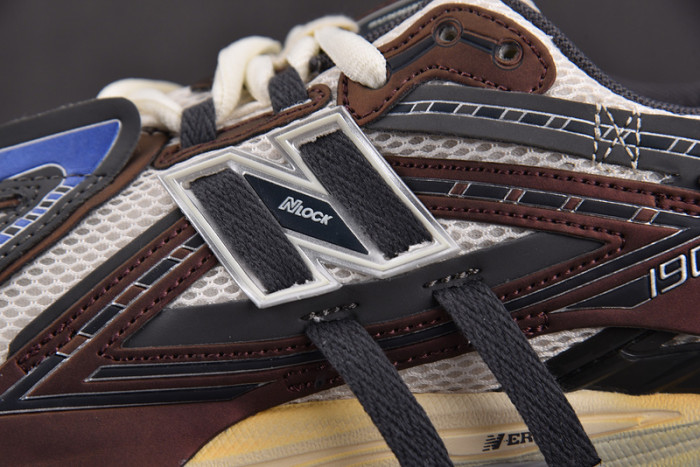 New Balance 1906R brown M1906AR