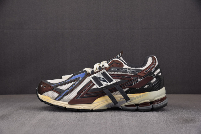 New Balance 1906R brown M1906AR