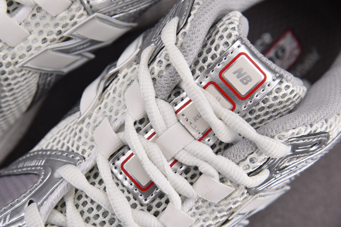 New Balance 1906R Urbancore Silver M1906RCB