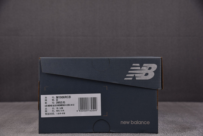 New Balance 1906R Urbancore Silver M1906RCB