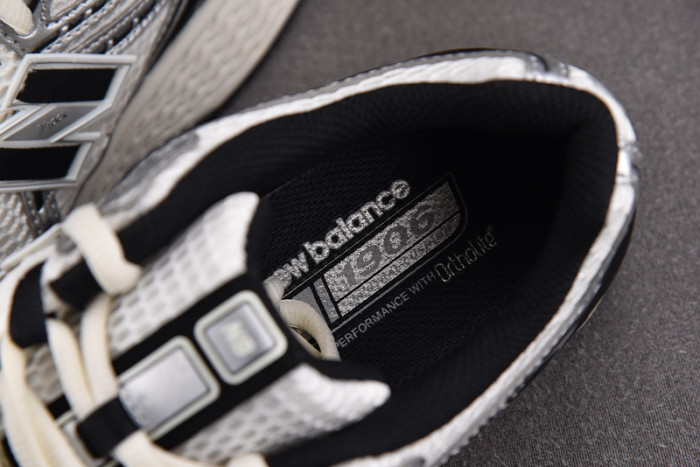 new balance 1906r silver black m1906rer