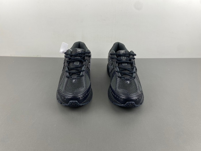 New Balance 1906R Low Black Metallic Silver M1906RJB