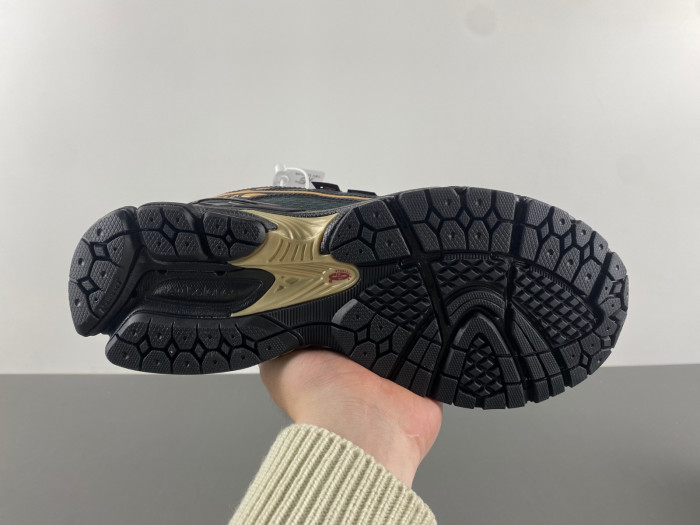 New Balance 1906R Kith Black M1906RKS