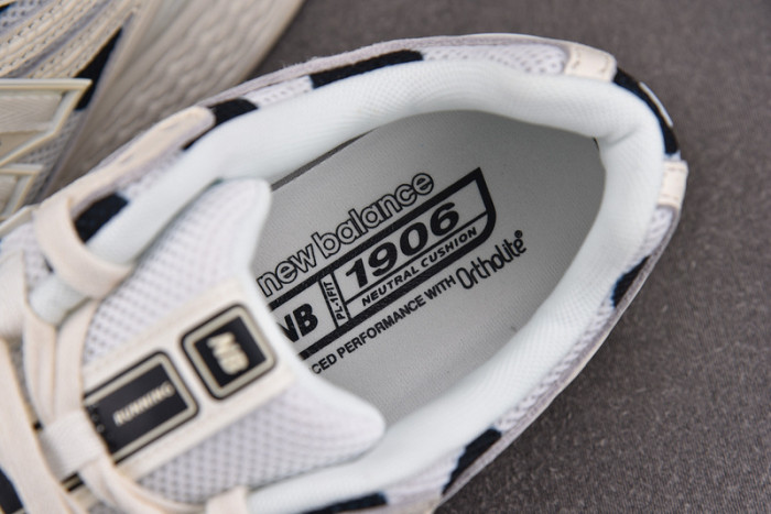 New Balance 1906R Polka Dot Sea Salt M1906RPC