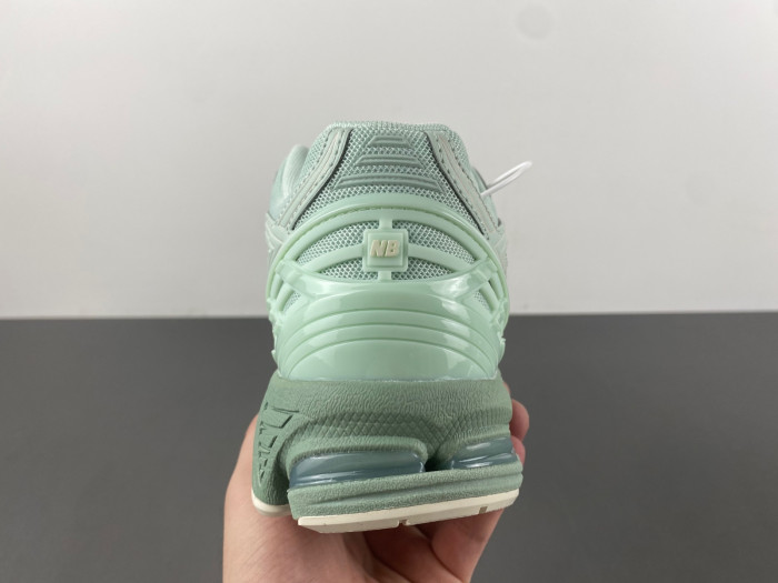 New Balance 1906R Jade Green M1906RZC