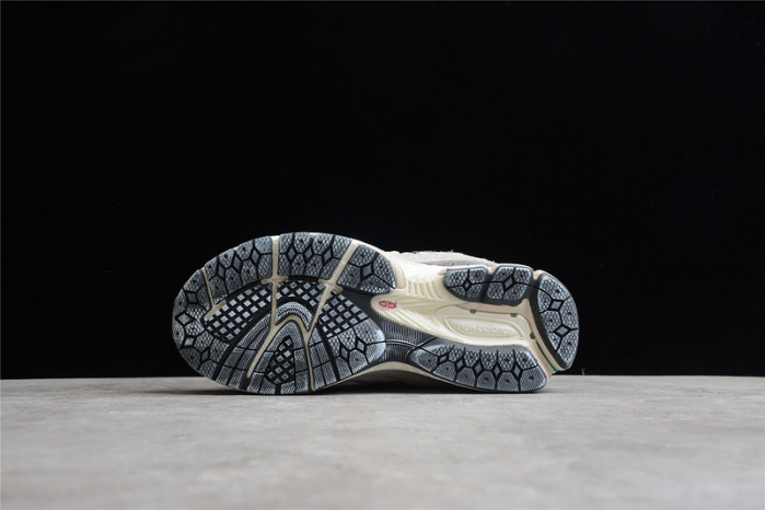 new balance 2002r protection pack rain cloud m2002rda