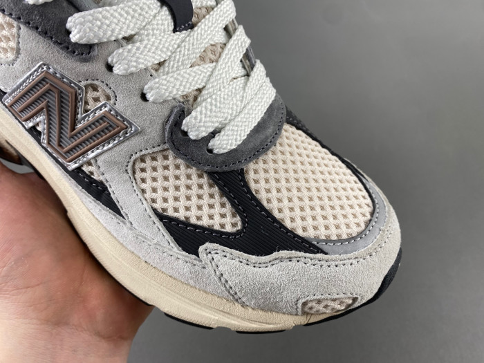 New Balance 9060 grey