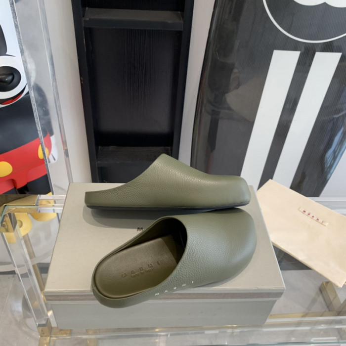 marni fussbett sabot loafers