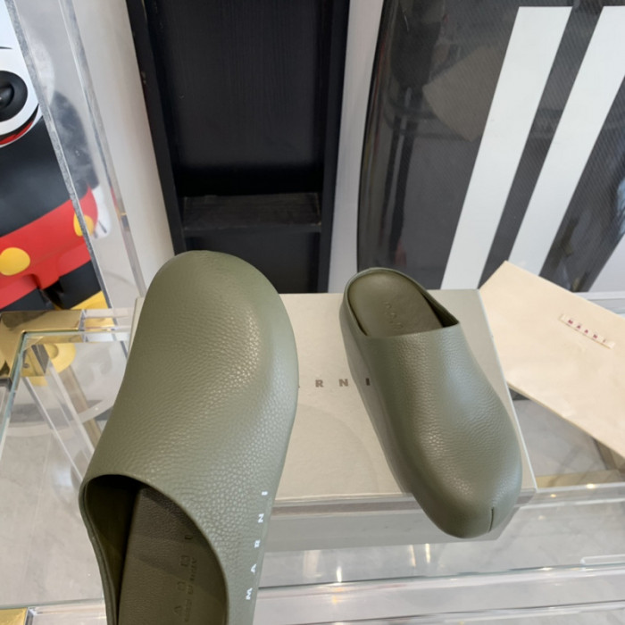 marni fussbett sabot loafers